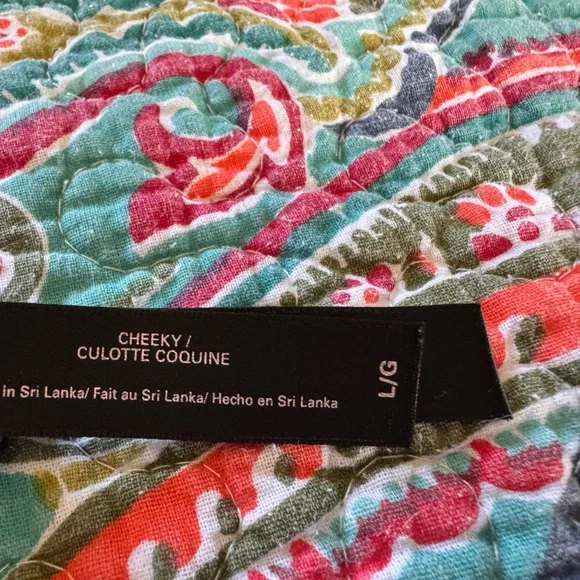 Victorias Secret 38D bra and panties - Picture 5 of 7